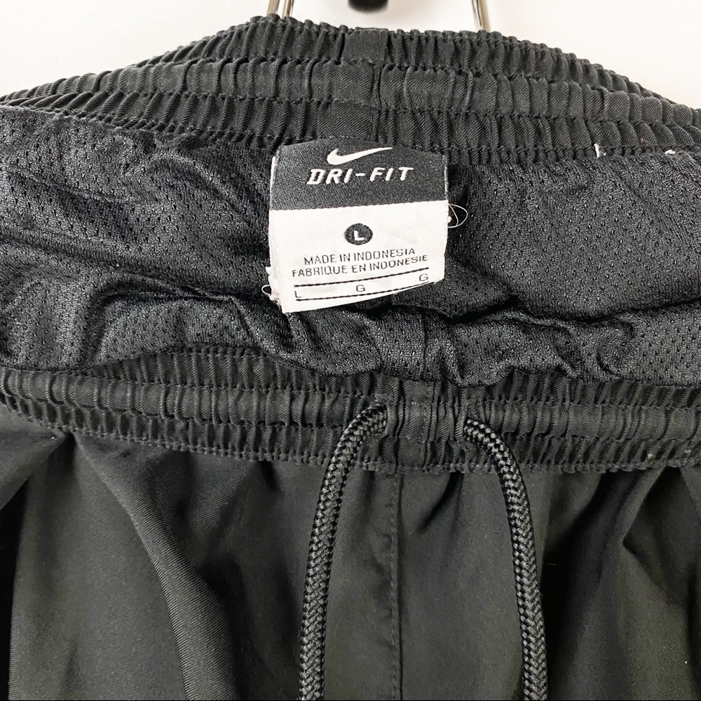 Nike Dri Fit Youth Black Shorts With Lining Sz Lg - Picture 6 of 7